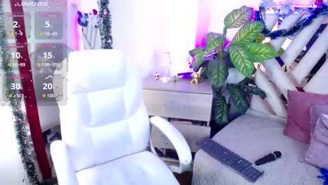 Camille online show from December 18, 2025, 10:10 am