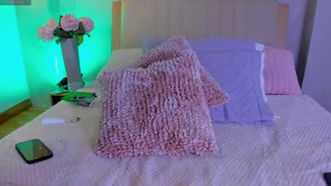 Camille Lynn online show from October 2, 2025, 12:39 am