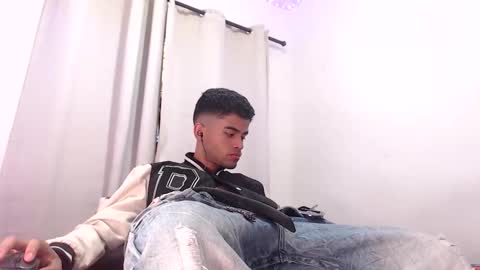 Snapshot of camillo_beischel_ chatting on September 11, 2025, 4:40 pm camillo_beischel_ online show from September 11, 2025, 4:40 pm