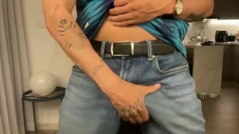 Snapshot of camilo__ chatting on July 8, 2026, 3:44 am camilo online show from July 8, 2026, 3:44 am