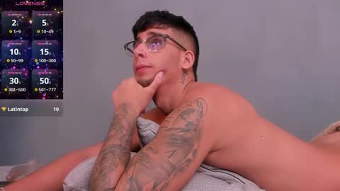   INDEPENDENT MODEL online show from December 10, 2024, 9:55 am