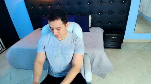 Snapshot of camilo_stark chatting on December 23, 2024, 1:24 pm Camilo online show from December 23, 2024, 1:24 pm