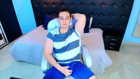 Snapshot of camilo_stark chatting on December 27, 2024, 4:43 pm Camilo online show from December 27, 2024, 4:43 pm