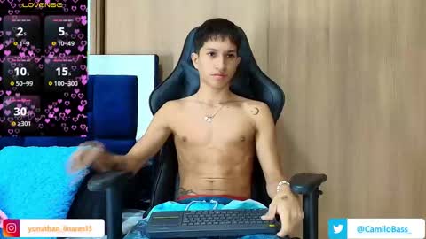 Snapshot of camilobass_ chatting on November 9, 2025, 7:23 pm Camilo Bass online show from November 9, 2025, 7:23 pm