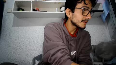 camilor00 online show from December 15, 2025, 4:55 pm