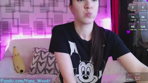 Kitana online show from April 9, 2026, 3:28 pm