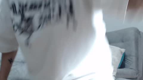 Snapshot of cammii_osoriioo chatting on March 11, 2025, 4:43 am Cammi osoriioo online show from March 11, 2025, 4:43 am