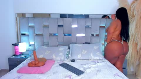 Snapshot of cammiila chatting on April 25, 2026, 2:58 pm Camila online show from April 25, 2026, 2:58 pm