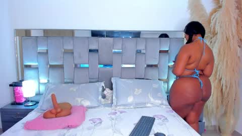 Snapshot of cammiila chatting on May 4, 2026, 4:47 pm Camila online show from May 4, 2026, 4:47 pm