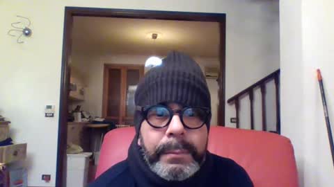 Snapshot of camomilla72 chatting on February 21, 2025, 10:59 pm Cristian online show from February 21, 2025, 10:59 pm