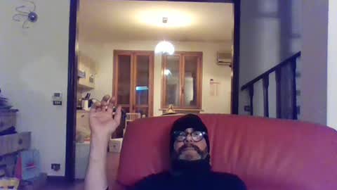 Snapshot of camomilla72 chatting on February 24, 2025, 12:48 pm Cristian online show from February 24, 2025, 12:48 pm