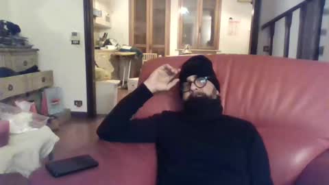 Snapshot of camomilla72 chatting on February 25, 2025, 4:46 am Cristian online show from February 25, 2025, 4:46 am