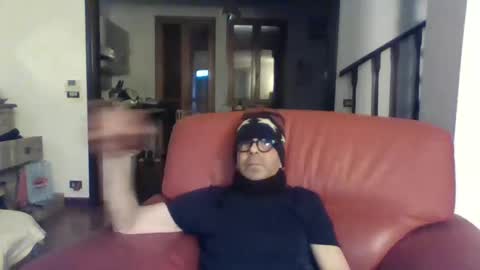 Snapshot of camomilla72 chatting on March 3, 2025, 10:38 am Cristian online show from March 3, 2025, 10:38 am