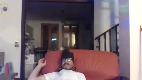 Snapshot of camomilla72 chatting on September 13, 2025, 10:59 am Cristian online show from September 13, 2025, 10:59 am