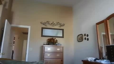 Snapshot of camperjay chatting on February 19, 2026, 10:06 pm james online show from February 19, 2026, 10:06 pm