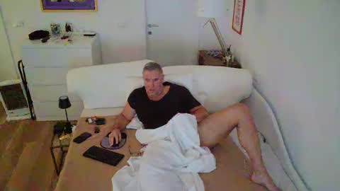 camunication online show from February 10, 2025, 10:09 am