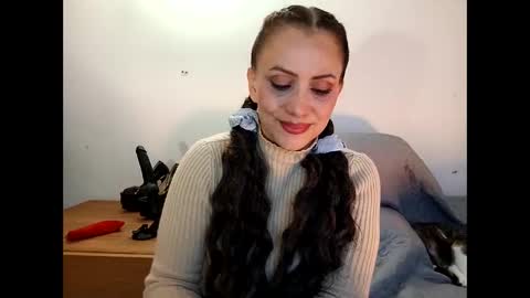 Snapshot of candela_brown chatting on January 7, 2025, 6:14 pm candela online show from January 7, 2025, 6:14 pm