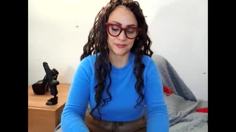 Snapshot of candela_brown chatting on January 11, 2025, 7:59 pm candela online show from January 11, 2025, 7:59 pm