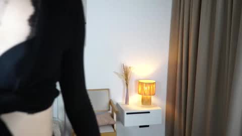 Ariana online show from October 19, 2025, 9:21 am