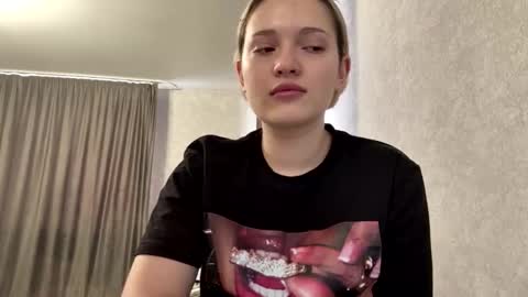 Snapshot of candelariahile chatting on February 9, 2026, 8:07 am candelariahile online show from February 9, 2026, 8:07 am