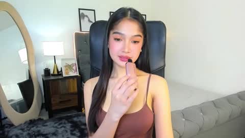 Snapshot of candiceferragamo chatting on October 7, 2025, 3:20 pm candiceferragamo online show from October 7, 2025, 3:20 pm