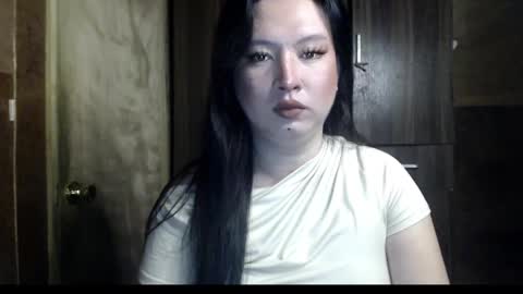 candiiice18 online show from November 24, 2025, 1:00 pm