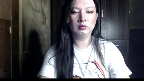 candiiice18 online show from November 27, 2025, 1:13 pm