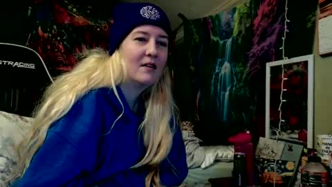 Candi online show from June 2, 2026, 3:03 pm
