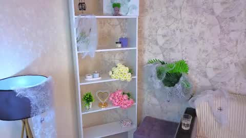 Snapshot of candispurgeon chatting on October 27, 2025, 3:43 am Lucy online show from October 27, 2025, 3:43 am