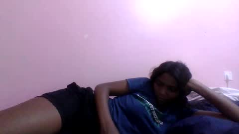 candy_angle online show from April 17, 2026, 2:31 pm