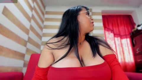 Candy  Brown online show from October 1, 2025, 12:33 pm