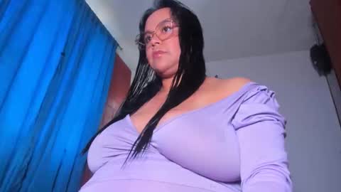 Snapshot of candy_browm1 chatting on April 30, 2026, 12:00 pm Candy Brown online show from April 30, 2026, 12:00 pm