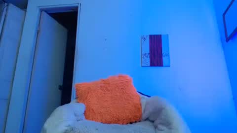 Snapshot of candy_cumy1 chatting on December 15, 2024, 1:24 am Dayan Camila online show from December 15, 2024, 1:24 am