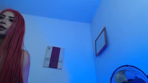 Snapshot of candy_cumy1 chatting on December 16, 2024, 3:32 pm Dayan Camila online show from December 16, 2024, 3:32 pm