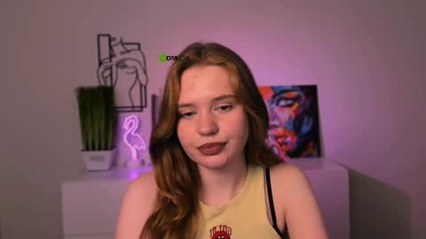 candy flossie1 online show from November 25, 2025, 7:14 pm