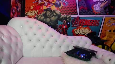 candy online show from September 24, 2025, 2:59 am