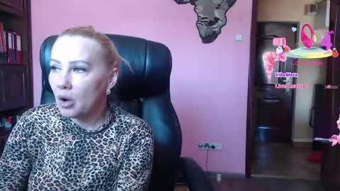 candy_hellenx online show from May 2, 2026, 8:30 am