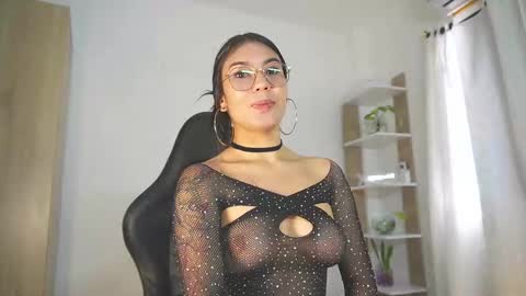 Nickol online show from February 5, 2026, 3:05 pm