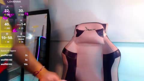 Snapshot of candy_kittengp chatting on June 24, 2026, 5:06 am Isabella online show from June 24, 2026, 5:06 am