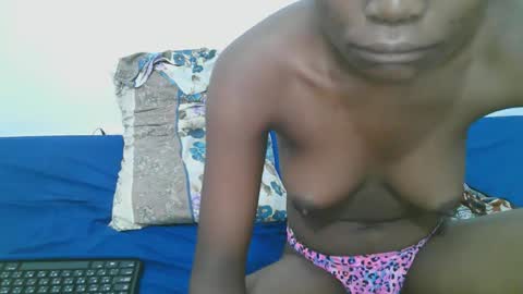 Snapshot of candy_lisah chatting on April 21, 2026, 5:36 am Lisa online show from April 21, 2026, 5:36 am