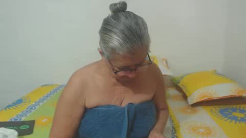 candy online show from March 8, 2025, 9:29 pm