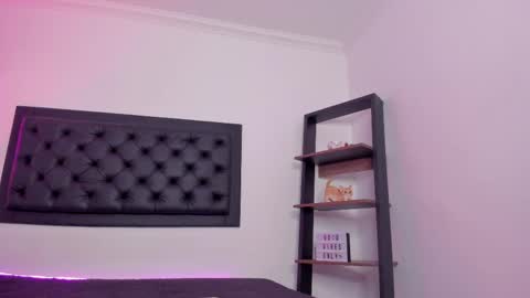 Candy online show from September 23, 2025, 2:53 pm