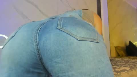 Candy plus online show from April 7, 2026, 7:03 pm