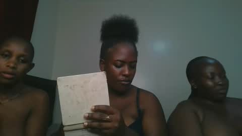 Snapshot of candy_pop1 chatting on May 29, 2026, 9:02 pm CANDY online show from May 29, 2026, 9:02 pm