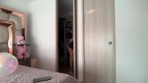 samantha online show from April 10, 2026, 8:24 pm