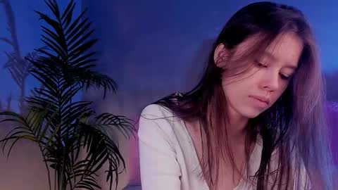 Sandy online show from October 19, 2025, 8:20 pm