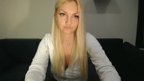 Snapshot of candycathc chatting on March 5, 2025, 9:26 pm candycathc online show from March 5, 2025, 9:26 pm