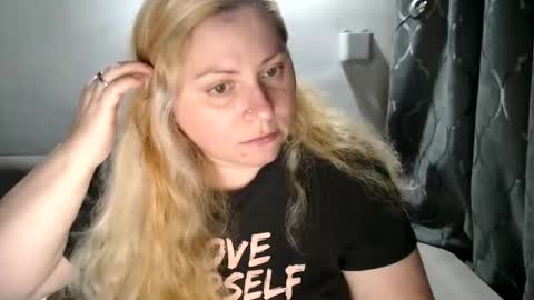 Laura online show from January 18, 2025, 7:04 pm