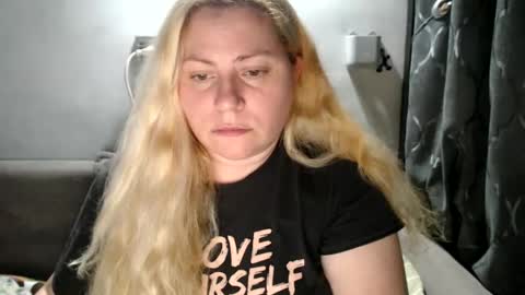 Laura online show from January 19, 2025, 9:13 pm