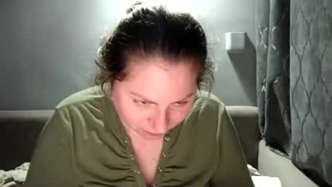 Laura online show from November 11, 2025, 6:30 pm